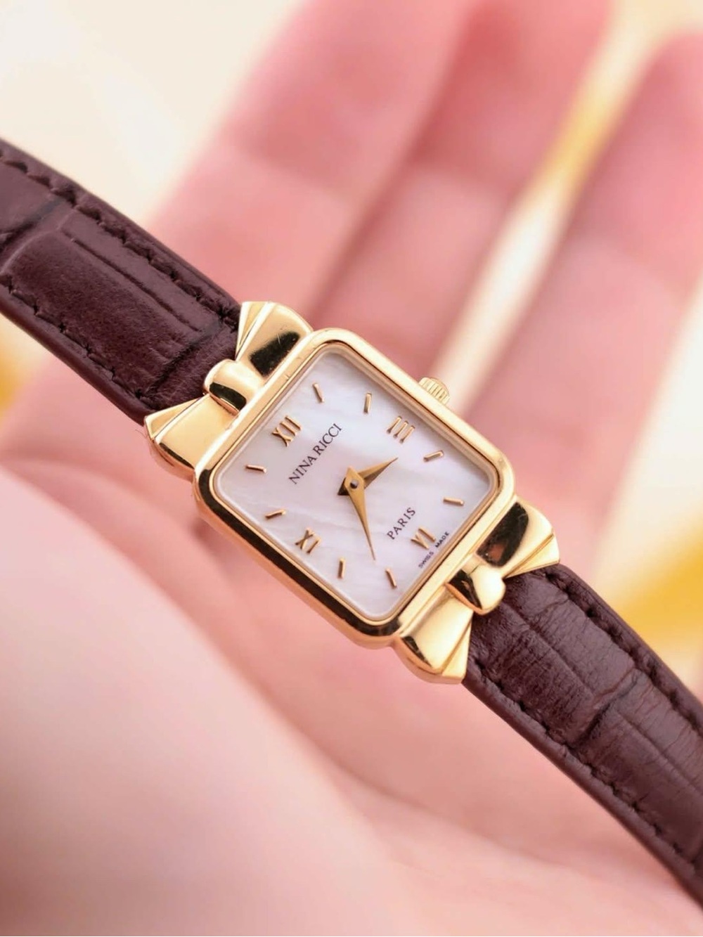 Vintage 1980s Nina Ricci Paris D950 Women’s Watch